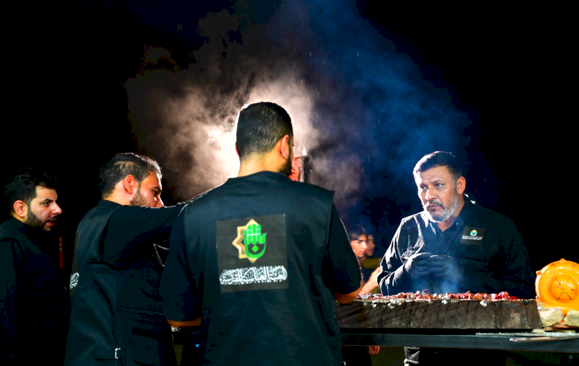 عبر موكب (جنوب الولاء).. قسم المعارف يقدم خدمات متنوعة لزائري الأربعين في ذي قار