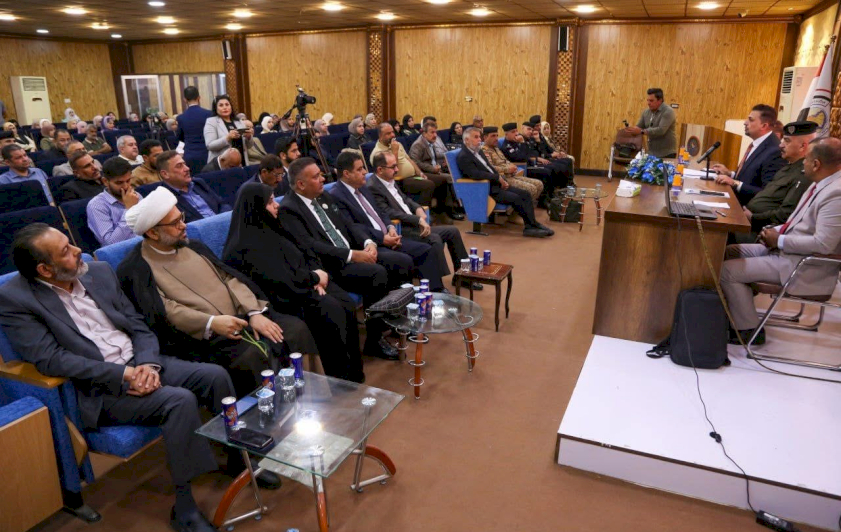 مركزُ تراثِ البصرةِ يؤكِّدُ مسؤوليَّةَ التوثيقِ في مواجهةِ التطرُّفِ ويساهمُ في تكريمِ المشاركينَ